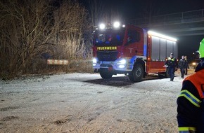 Kreisfeuerwehr Rotenburg (W&uuml;mme): FW-ROW: Schwerer Bahnunfall w&auml;hrend laufendem Autobahneinsatz