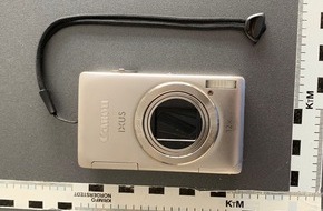 Polizei Bonn: POL-BN: Foto-Fahndung: Mutmaßlich gestohlene Digitalkamera bei Durchsuchung sichergestellt - Wer erkennt sein "Musikzimmer" wieder?