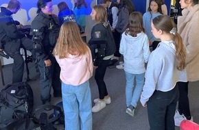 Wiesbaden - Polizeipräsidium Westhessen: POL-WI: Mädchenzukunftstag bei der Polizei Westhessen