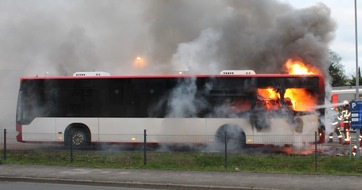 Polizei Düren: POL-DN: Brand eines Linienbus
