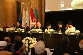 Konferenz &quot;Von der interreligiösen und gesellschaftsübergreifenden Zusammenarbeit zur menschlichen Solidarität&quot;