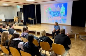 Polizeipr&auml;sidium Osthessen: POL-OH: Erste "CrashKurs" - Veranstaltung an der Modellschule Obersberg