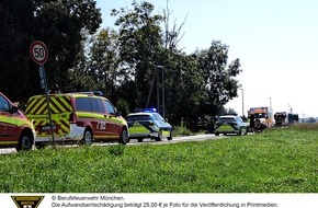 Feuerwehr München: FW-M: Tödlicher Verkehrsunfall (Langwied-Lochhausen)