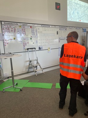 FW-EN: Technische Einsatzleitung des Ennepe-Ruhr-Kreises übt drei Tage in Münster