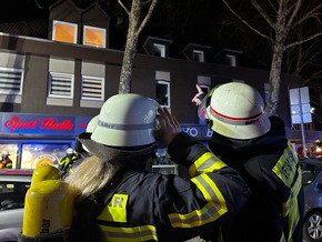 FW Hennef: B 3 - Feuer in Werkstatt eines Juweliers