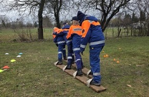 Freiwillige Feuerwehr Lehrte: FW Lehrte: Stadtjugendfeuerwehr Lehrte richtete Orientierungsmarsch in Sievershausen aus