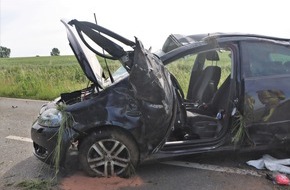 Kreispolizeibeh&ouml;rde H&ouml;xter: POL-HX: 20-j&auml;hriger bei Unfall schwer verletzt