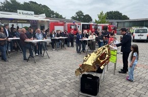 Kreisfeuerwehr Oldenburg: FW-OLL: Familienfest der Feuerwehr Littel mit Fahrzeug- und Drohnen&uuml;bergabe