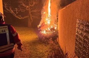 Feuerwehren im Landkreis Esslingen: FW LK Esslingen: FW LK Esslingen: In der Silvesternacht zu 45 Einsätzen ausgerückt
