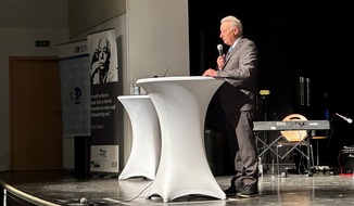 POL-DO: Völkermord an Sinti und Roma: &quot;Ausstellung im Polizeipräsidium ist eine Einladung mutig zu ein&quot;