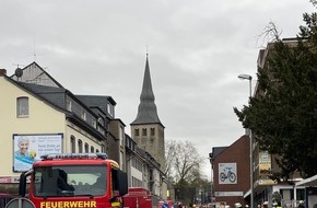 Feuerwehr Erkrath: FW-Erkrath: Gasausströmung an der Kreuzstraße