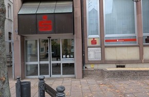 Polizeiinspektion Hameln-Pyrmont/Holzminden: POL-HM: Versuchter besonders schwerer Diebstahl am Geldautomaten in Bodenwerder - zwei Tatverd&auml;chtige festgenommen