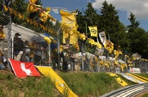 Opel Automobile GmbH: "Wir sind Opel": Große Solidarität beim 24-Stunden-Rennen 2009