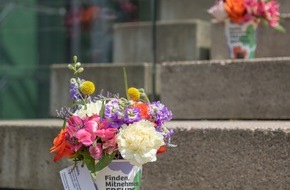 Fleurop AG: Internationaler Lonely Bouquet Day beschert spontanes Blumenglück / Blumensträußchen finden, behalten oder verschenken
