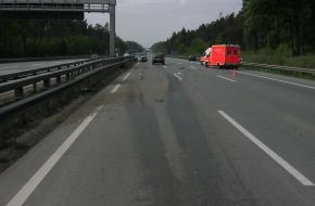Polizeiinspektion Harburg: POL-WL: Verkehrsunfall mit 8 verletzten Personen, Verursacher flüchtig