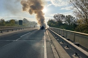 Polizeidirektion Bad Kreuznach: POL-PDKH: Vollbrand eines PKW auf der B41