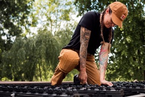 Arbeiten auf den Knien: Wie moderne Workwear die Belastung reduzieren kann