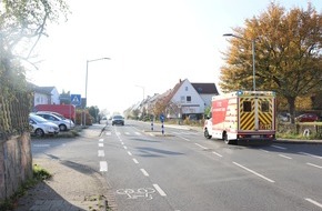 Kreispolizeibehörde Herford: POL-HF: Verkehrsunfall mit Personenschaden - Zusammenstoß zwischen PKW und Fußgänger