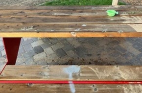Kreispolizeibehörde Kleve: POL-KLE: Kranenburg: Gemeinsame Pressemitteilung der Gemeinde Kranenburg und der Kreispolizeibehörde Kleve - Farbschmierereien auf Spielplatz - Belohnung ausgelobt