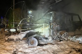 Kreisfeuerwehrverband L&uuml;chow-Dannenberg e.V.: FW L&uuml;chow-Dannenberg: +++ Einsatzreiche Silvesternacht f&uuml;r die Feuerwehren in L&uuml;chow-Dannenberg +++ Wohnh&auml;user in Gefahr +++ Wohnhaus in Zernien unbewohnbar +++ Feuerwehr bis in die ...