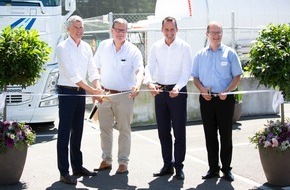 LIDL Schweiz: Lidl Suisse ouvre la première station-service de gaz liquide de Suisse / Vision : une logistique sans énergie fossile d'ici 2030