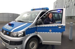 Polizei Mettmann: POL-ME: Vier neue Bezirksdienstbeamtinnen für die Kreispolizeibehörde Mettmann - Mettmann / Langenfeld / Monheim am Rhein - 2111089
