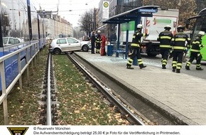 Feuerwehr München: FW-M: Verkehrsunfall in der Innenstadt endet glimpflich (Neuhausen-Nymphenburg)