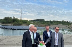 Erdgas Südwest: Presseinformation: Sand, Sonne, Solarstrom – Kies- und Schotterwerke Müller und Erdgas Südwest setzen auf Floating-PV