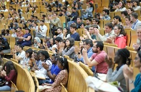 DAAD: Wissenschaft weltoffen 2023: Neuer Rekord bei internationalen Studierenden - Deutschland weltweit auf Rang drei