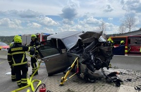 Autobahnpolizeiinspektion: API-TH: PKW am Nordportal verunglückt