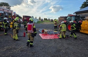Freiwillige Feuerwehr Mechernich: FW Mechernich: Großschadenlage auf Burggelände - Zugübung des Löschzuges 3