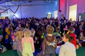 Kreisfeuerwehr Oldenburg: FW-OLL: Feuerwehr Huntlosen begrüßt rund 600 Teilnehmende zum ersten, gemeinsamen Laternelaufen