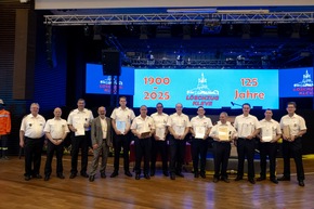 FW-KLE: Stadtfeuerwehrfest / 125 Jahre Löschzug Kleve und Musikzug