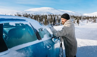 KUNGS: Der Umwelt zuliebe: Eiskratzer und Schneebesen aus Recyclingmaterial für die nachhaltige Autopflege im Winter