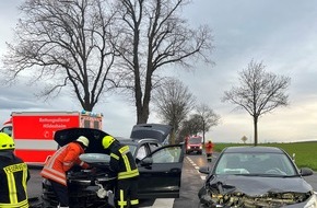 Polizeiinspektion Hildesheim: POL-HI: Vorfahrtverstoß am Upstedter Kreuz führt zu weiterem Verkehrsunfall