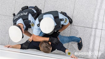 Bundespolizeidirektion München: Bundespolizeidirektion München: Ohne Fahrschein dafür gewaltbereit und mit Drogen unterwegs