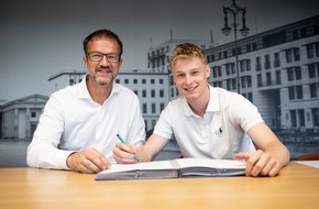 HERTHA BSC GmbH & Co. KGaA  : Hertha BSC bindet Julian Eitschberger langfristig