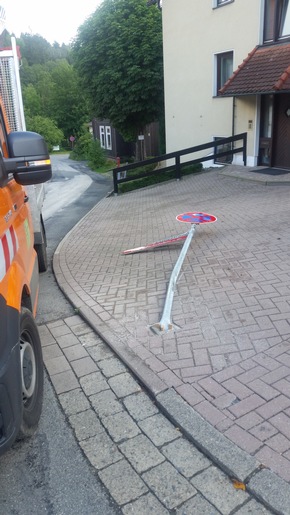 Polizeiinspektion Goslar: POL-GS: Verkehrsunfallflucht in Braunlage, in der Kolliestraße