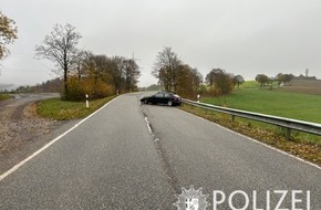 Polizeiinspektion Zweibrücken: POL-PIZW: Auto schleudert in die Leitplanke