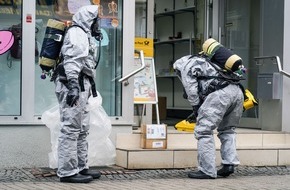 Feuerwehr Bochum: FW-BO: Versandpaket erzeugt Feuerwehreinsatz in Paketshop in Bochum Werne