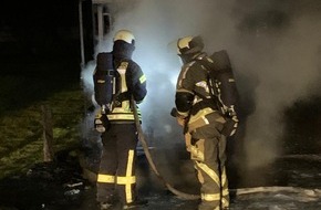 Feuerwehr Schermbeck: FW-Schermbeck: Radlader brannte auf der Marienthaler Straße