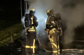 Feuerwehr Schermbeck: FW-Schermbeck: Radlader brannte auf der Marienthaler Straße