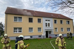 Feuerwehr Helmstedt: FW Helmstedt: Zimmerbrand in Offleben