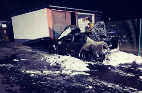 Feuerwehr Bochum: FW-BO: Pkw Brände in der Bochumer Innenstadt