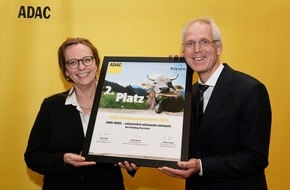 Bad Hindelang Tourismus: „EMMI-MOBIL“ fährt beim „ADAC-Tourismuspreis Bayern 2023“ auf Platz zwei - Auszeichnung für innovative Mobilitätslösung aus Bad Hindelang