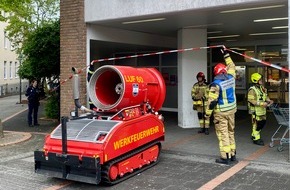 Feuerwehr Iserlohn: FW-MK: Brand im Au&szlig;enbereich sorgt f&uuml;r Verrauchung im Waldstadtzentrum