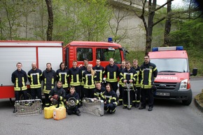 FW-AR: 15 Arnsberger Feuerwehr-Einsatzkräfte beginnen ihre Grundausbildung