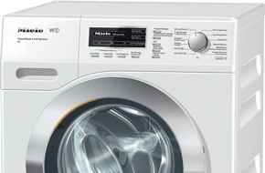 Miele & Cie. KG: Öko-Institut bestätigt Miele-Waschverfahren PowerWash 2.0 beste Energieeffizienz auch für die kleine Wäsche / 40 Prozent schneller waschen und 25 Prozent Strom sparen