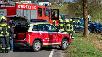 Feuerwehr Wenden: FW Wenden: Schwerer Verkehrsunfall auf L512
