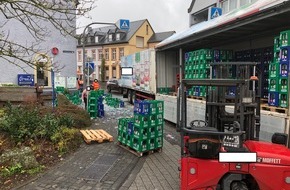 Polizeidirektion Wittlich: POL-PDWIL: Verkehrsunfall durch nicht ausreichend gesicherte Ladung